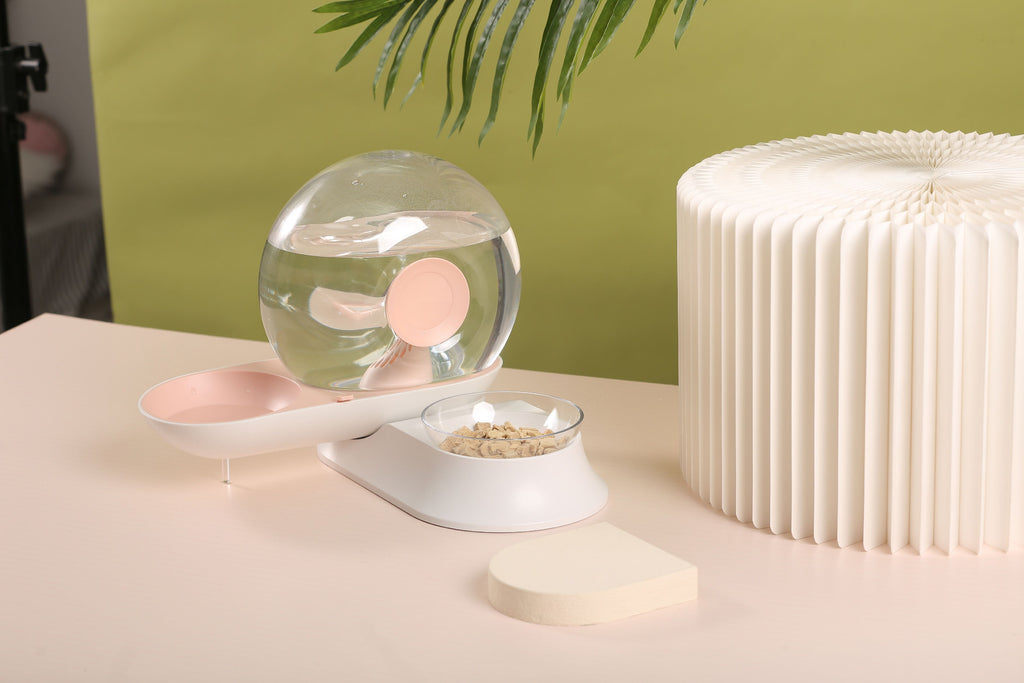 Auto-Myst Snail Shaped 2-in-1 Gravity Filtered Water Dispenser and Food Bowl