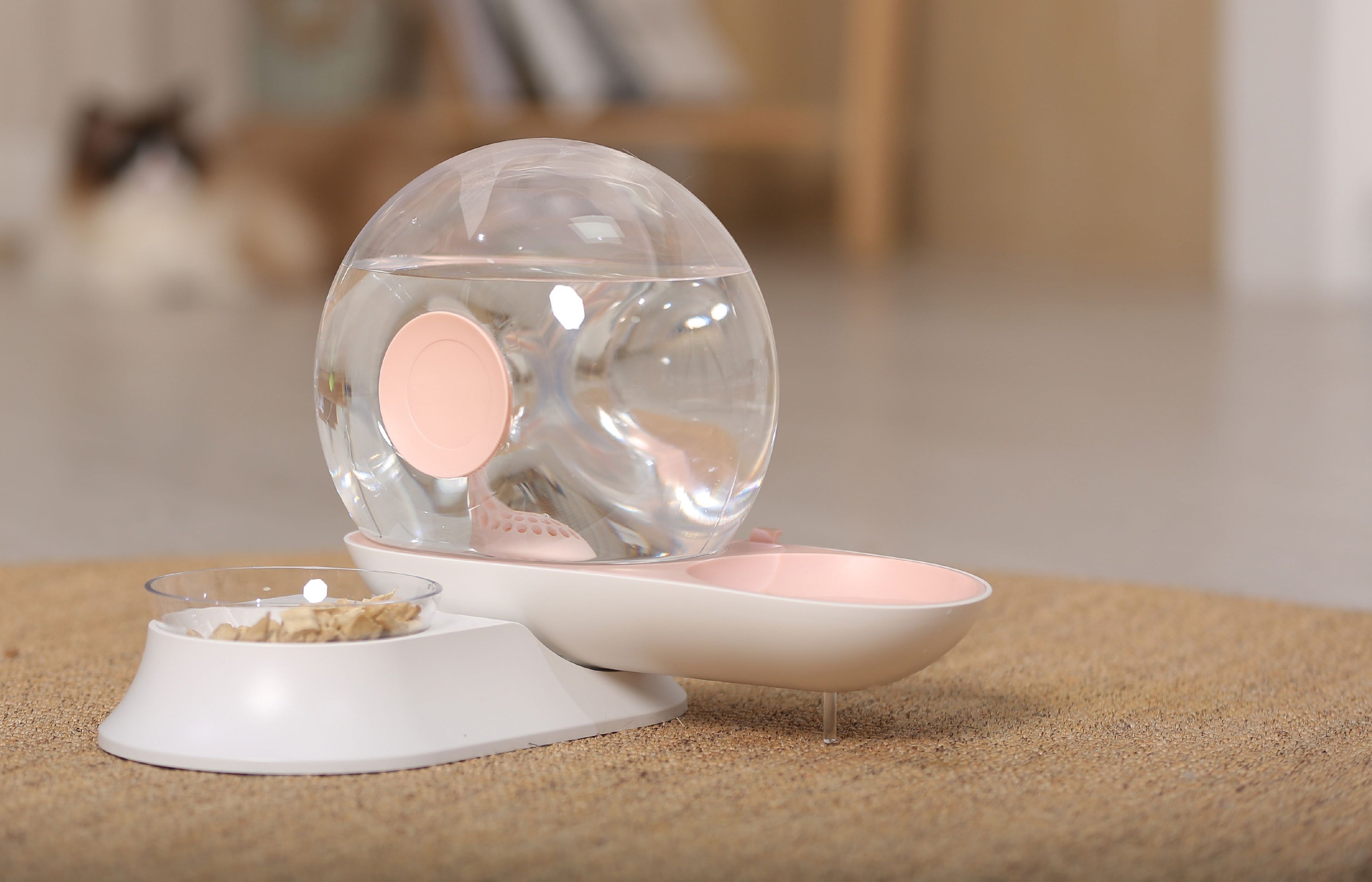 Auto-Myst Snail Shaped 2-in-1 Gravity Filtered Water Dispenser and Food Bowl