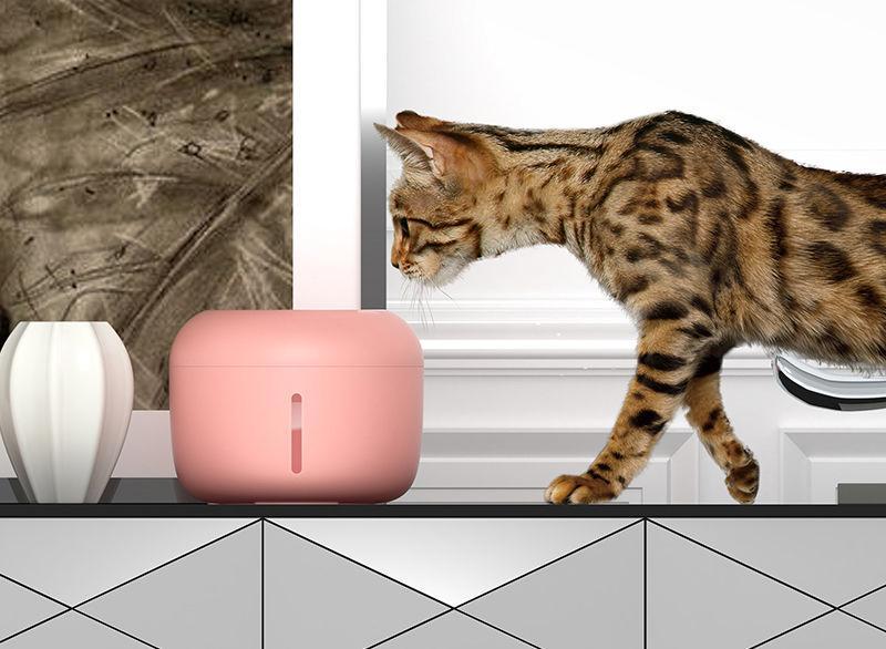 Moda-Pure Ultra-Quiet Filtered Dog and Cat Fountain Waterer
